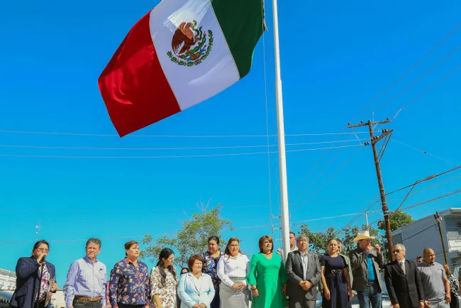 Recuerda Congreso lucha por democracia