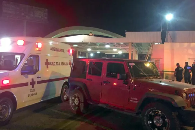 Muere baleado en garita