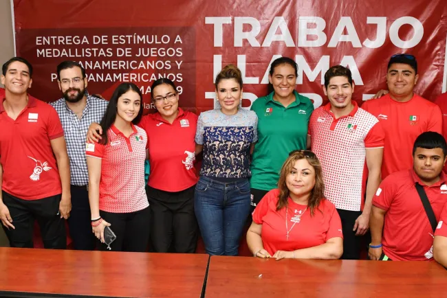 Abandera Gobernadora a la “Ola Roja”