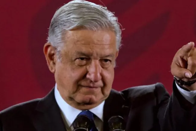 Ríndanse, los tenemos rodeados: AMLO a corruptos
