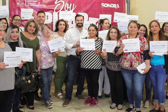 Reciben emprendedoras apoyo