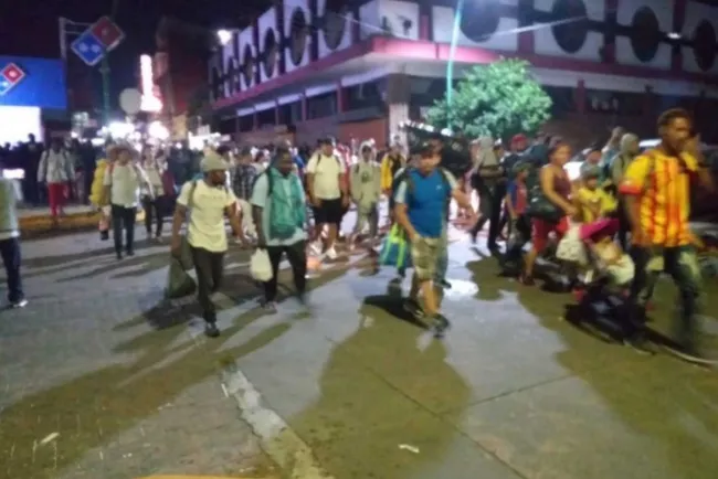 Sale caravana de Tapachula, busca llegar a EU