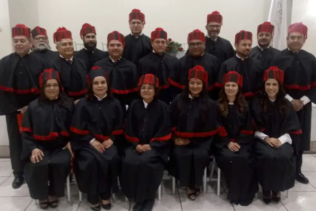 Concluyen Doctorado en Derecho