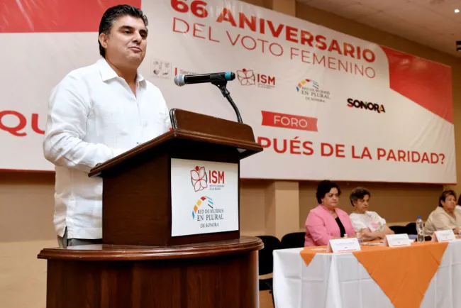 Realizan foro sobre la paridad