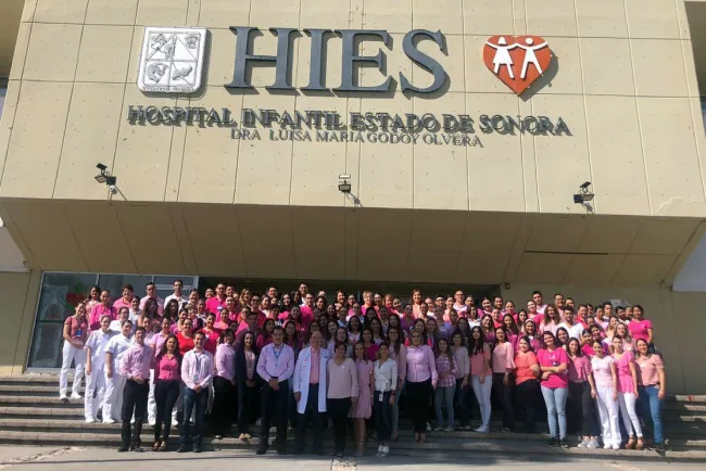 Celebran Día Mundial Contra Cáncer de Mama