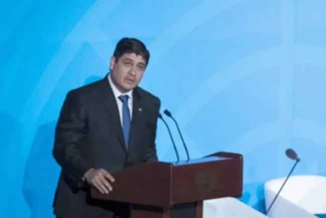 Ebrard da bienvenida a presidente de Costa Rica