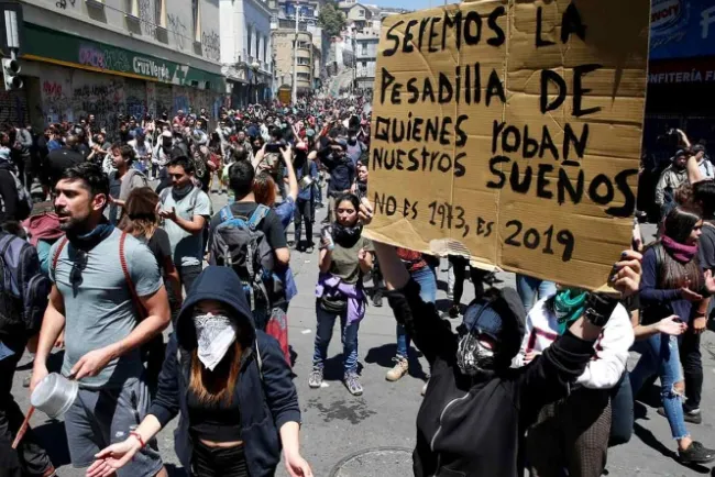 Michele Bachelet urge al diálogo en Chile