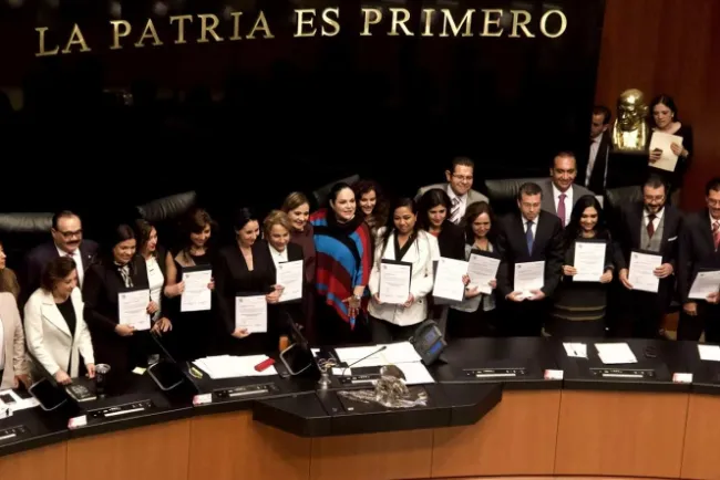 Senado avala Ley de Ingresos de la Federación