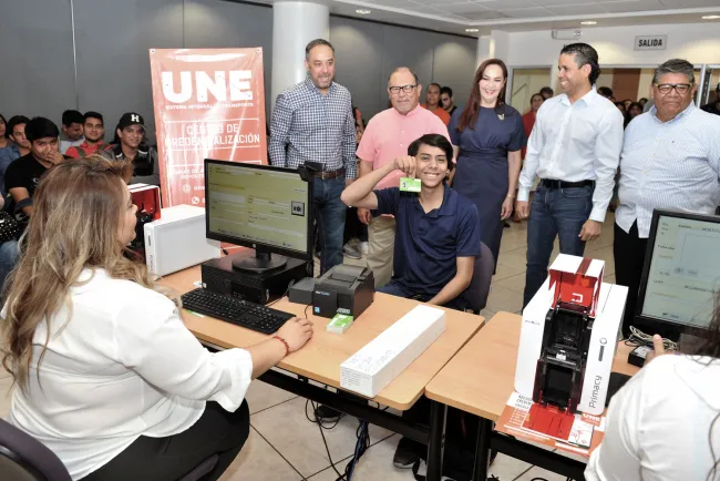Abren centros de credencialización