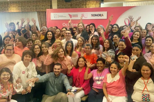 Insisten en combate al cáncer de mama