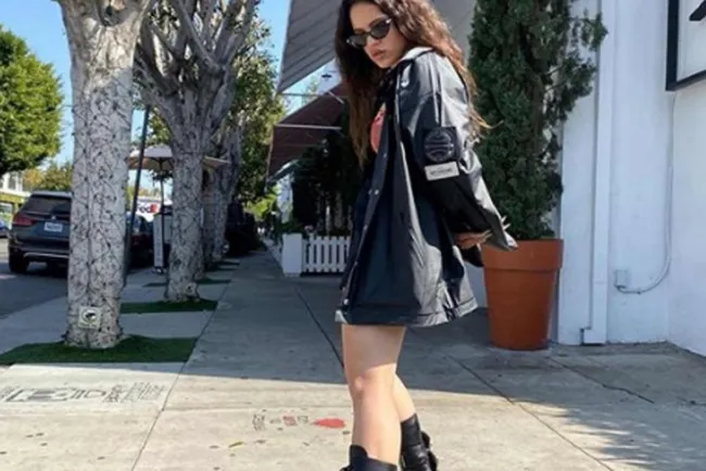 Roban joyas en casa de Rosalía mientras ella recibía un premio