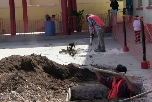 Avanzan obras en varias escuelas