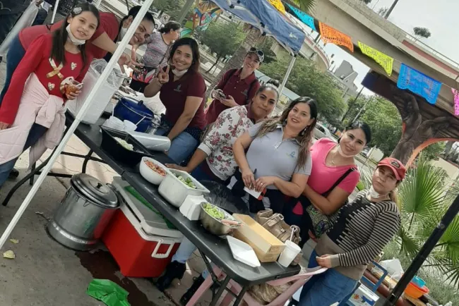 Disfrutan de convivencia en Kermes