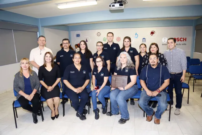 Apoya Fundación BOSH a escuela