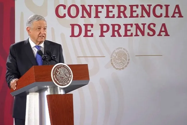 Pone fecha López Obrador para consulta de su mandato