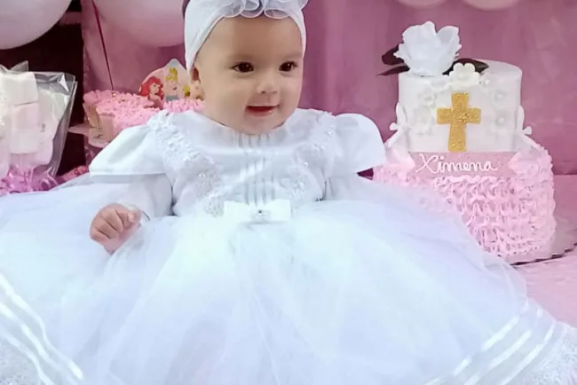 Ximena recibe Primer Sacramento