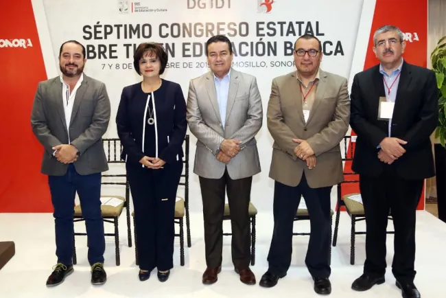 Realiza SEC foro sobre tecnología en la educación