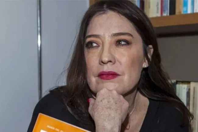 Destituyen a directora de Algarabía tras polémicos tuits