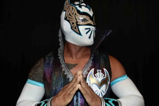 Sin Cara anuncia su salida de WWE