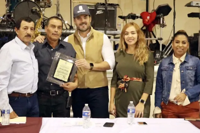 Reconoce Alcalde a los trabajadores