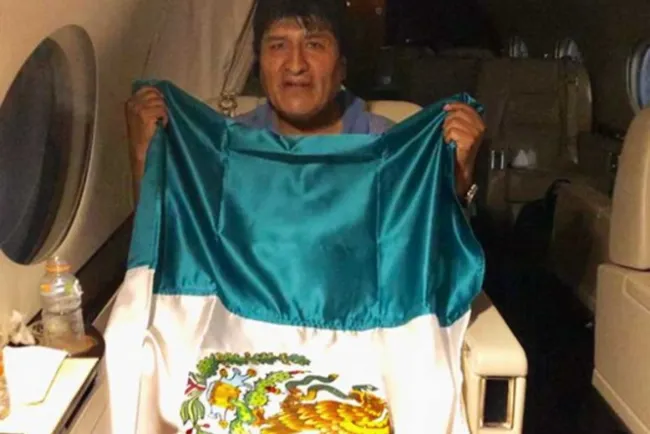 Asilo de Evo Morales, apegado a la constitución: Ebrard