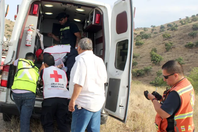 Escapa joven de captores