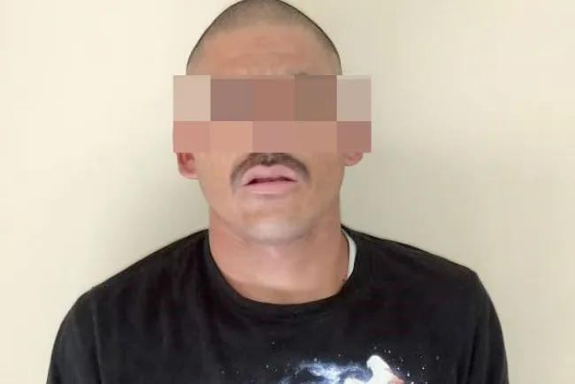 Aseguran armas y narcóticos