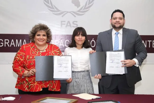 Protegen a niños y jóvenes