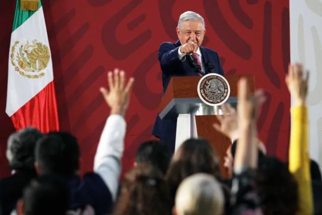 Investigarán destino de $23 mil mdp de la SEP