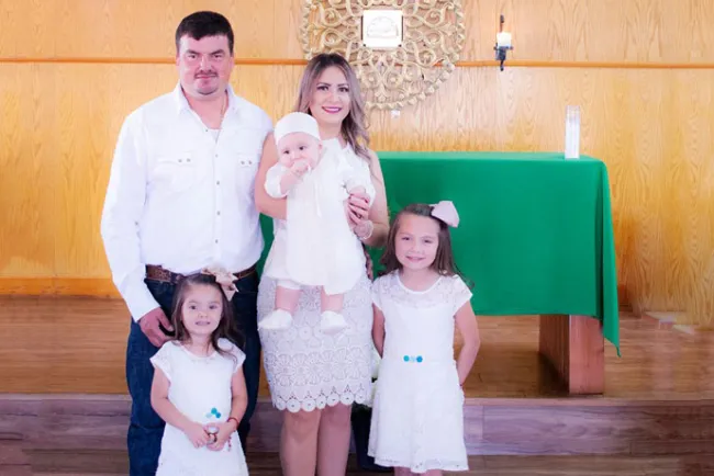 Miguel Ángel Mada recibe el Primer Sacramento