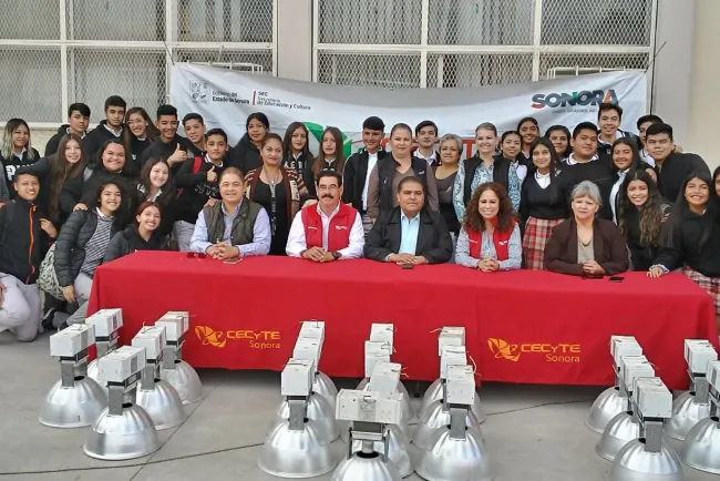 Aplican programa “Iluminando tu Escuela”