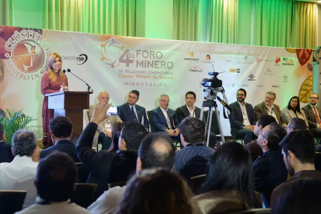 Apoya a comunidades mineras