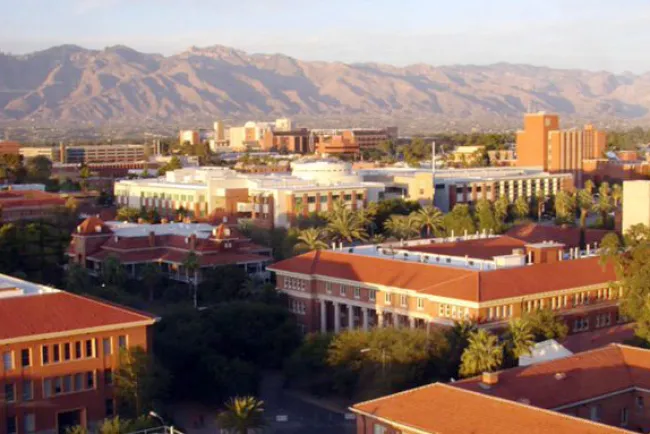 Ofrece UofA matrícula en Medicina gratuita