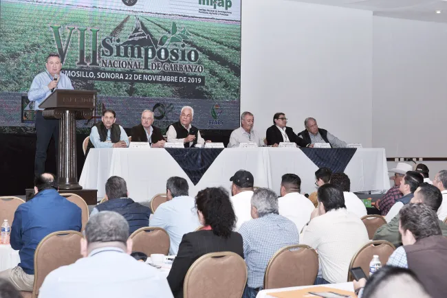 Merece campo más recursos