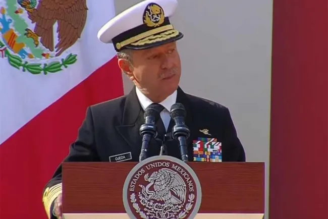 Armada refrenda lealtad absoluta 'bajo cualquier circunstancia' al Gobierno