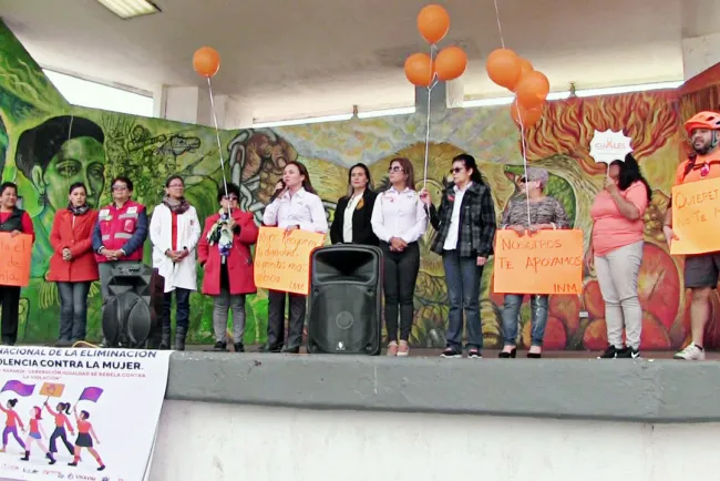 Realizan marcha en Nogales