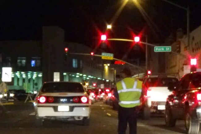 Continúa caos vehicular a ambos lados de la frontera