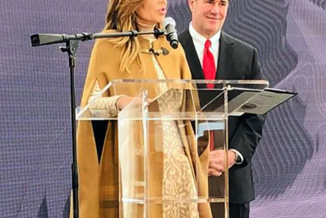 Participa la Gobernadora en inauguración de planta