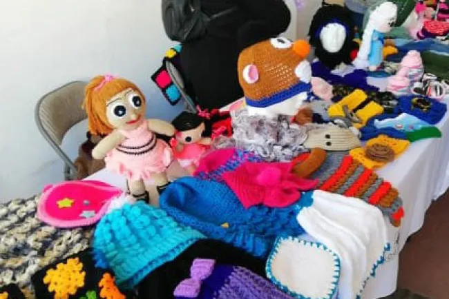 Realizan exitoso Bazar Navideño