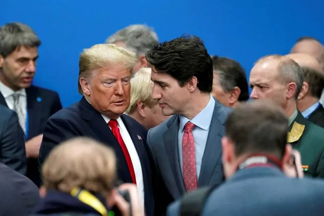 Trump estalla contra Trudeau tras burlas: 'Es un doble cara'
