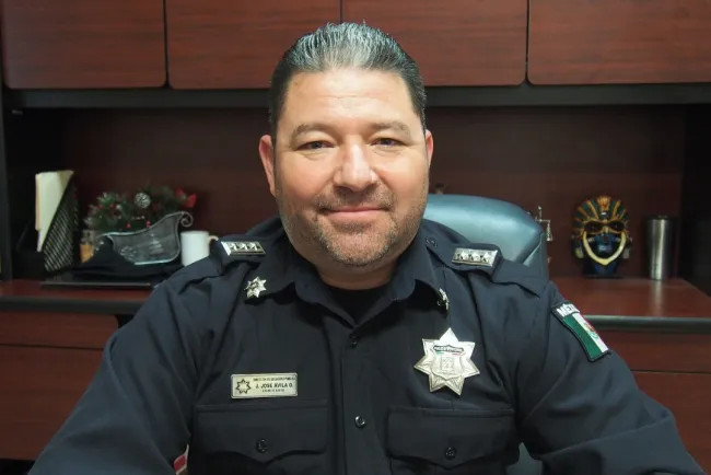 Contratan a 50
policías auxiliares