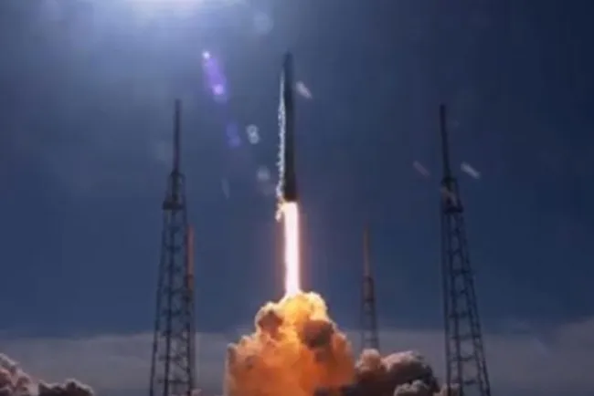 Lanzan con éxito nanosatélite mexicano AztechSat-1