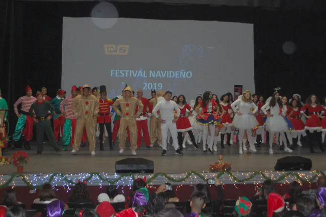 Realiza Cobach Festival Navideño