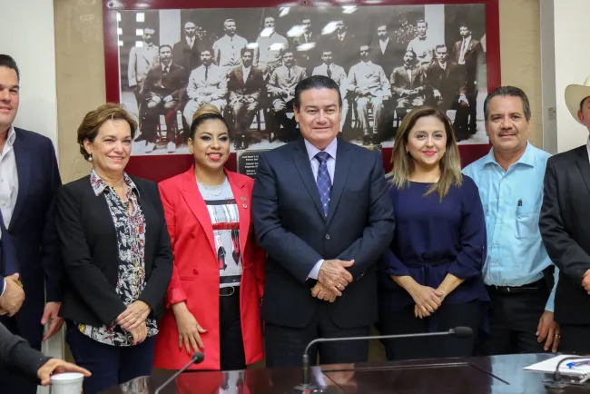 Explican Presupuesto de la SEC en Congreso