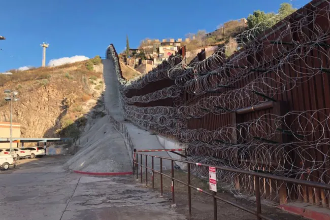 Localizan mujer con un brazo fracturado