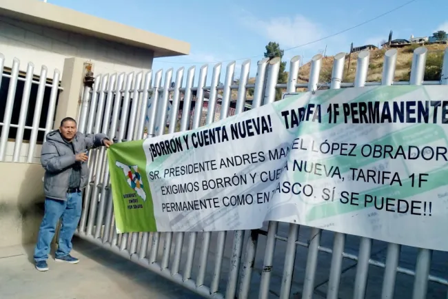 Levantan bloqueo en las vías