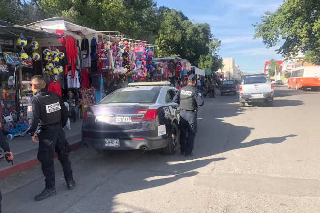 Vigilan elementos de PESP los comercios