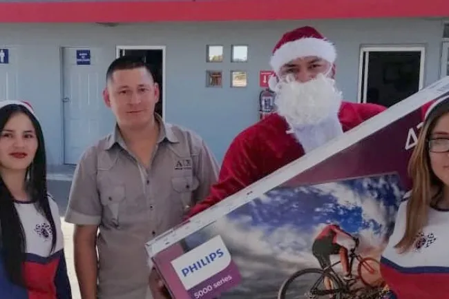 Vive Grupo Cinco de Mayo una Navidad de premios