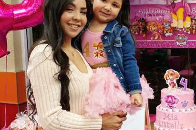 Mia Isabella festeja 4 añitos