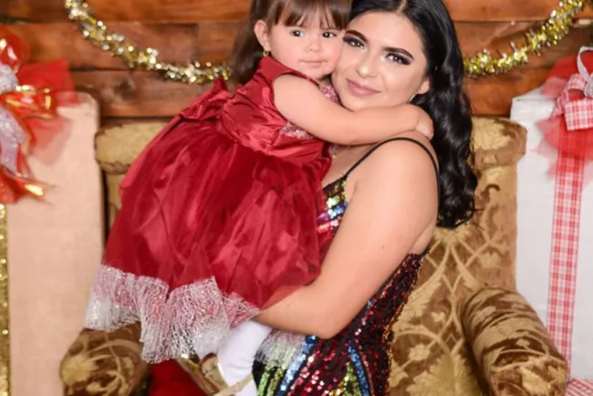 Daniela y Valentina disfrutan de la Navidad